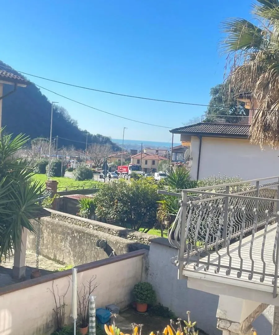 Ca Dell'Alpe Apartment Montignoso